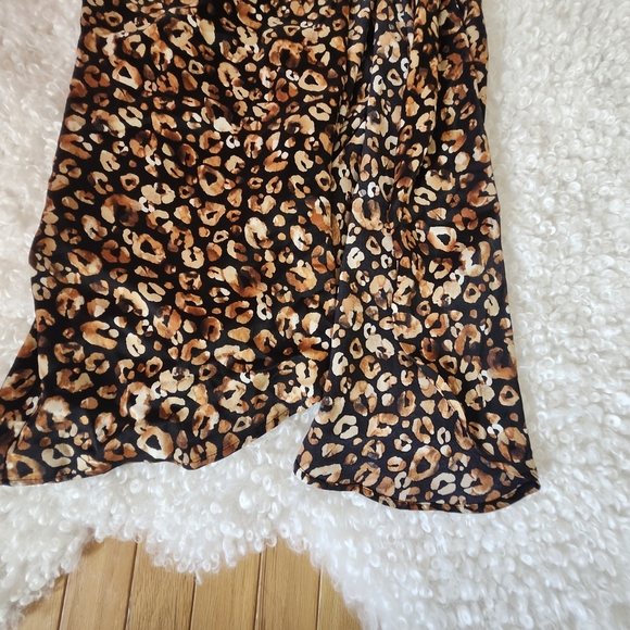 BNWT Vero Moda Boutique Sz M Animal Print Wrap Long Sleeve Maxi Dress - Picture 6 of 12